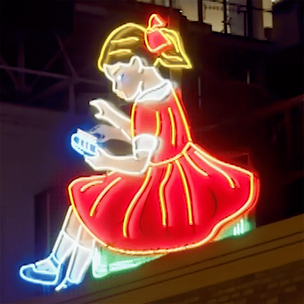 ScrollGirl-Fluro